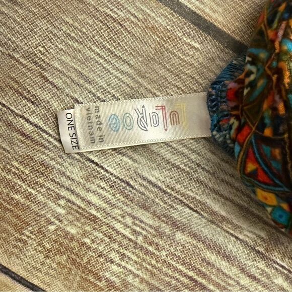 Lularoe Kaleidoscope Print Leggings - Picture 3 of 3